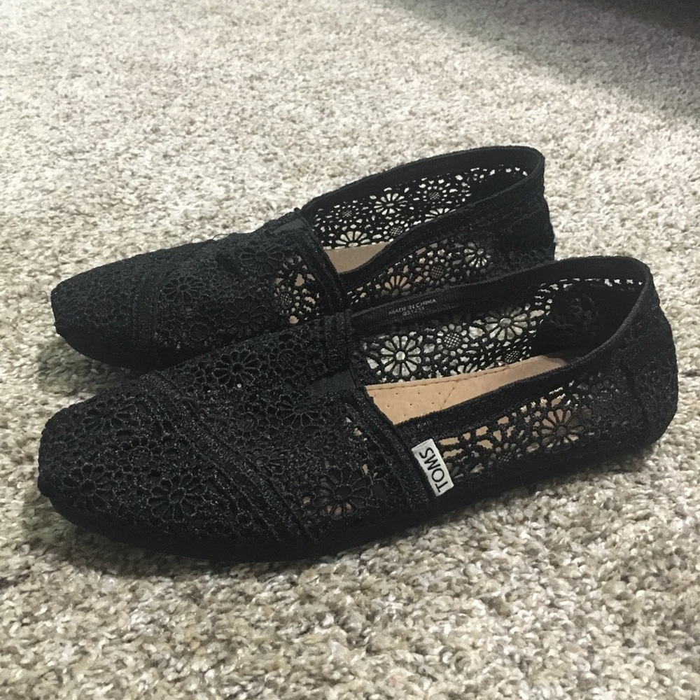 Women’s TOMS Crochet Lace Flower Black Shoes Sz 8